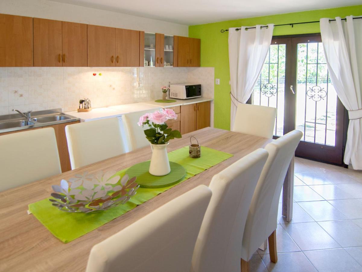 Holiday Home Sara - Prc136 By Interhome Poreč Exteriör bild