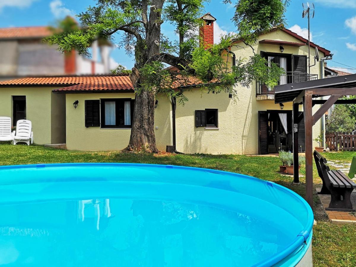 Holiday Home Sara - Prc136 By Interhome Poreč Exteriör bild