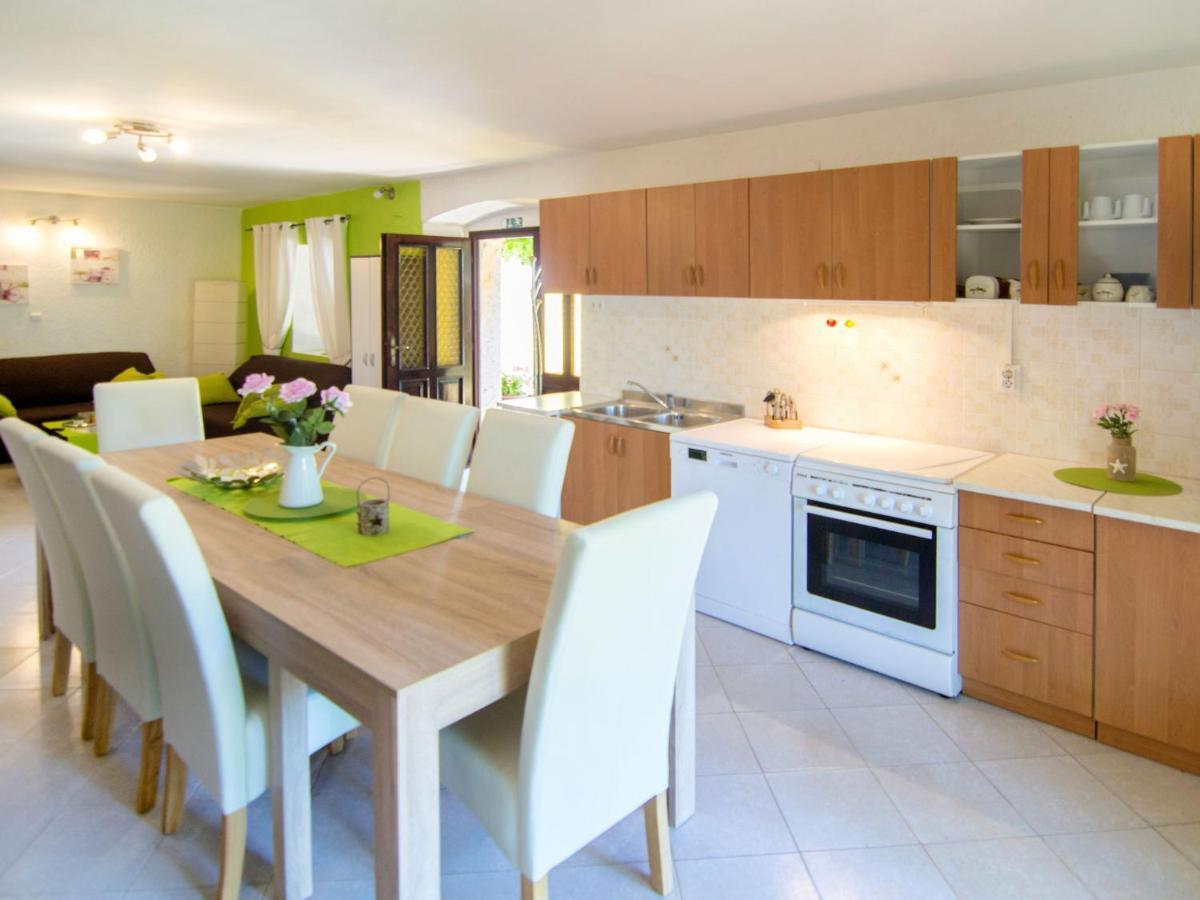 Holiday Home Sara - Prc136 By Interhome Poreč Exteriör bild